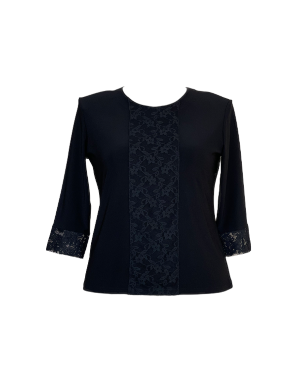 Round Neck blouse with lace decoration